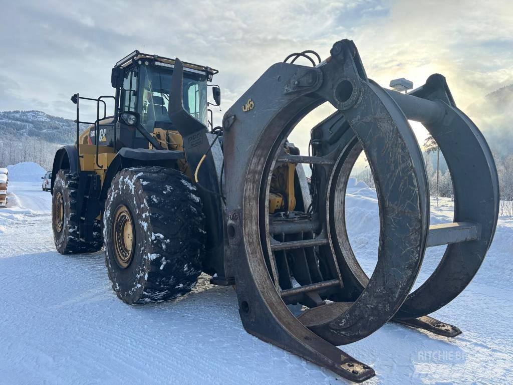 CAT 980 M Naudoti ratiniai krautuvai