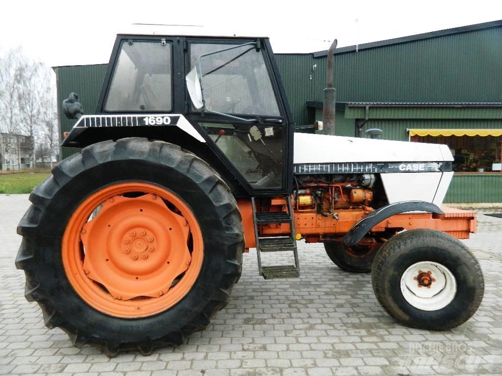 Case IH 1690 Traktoriai