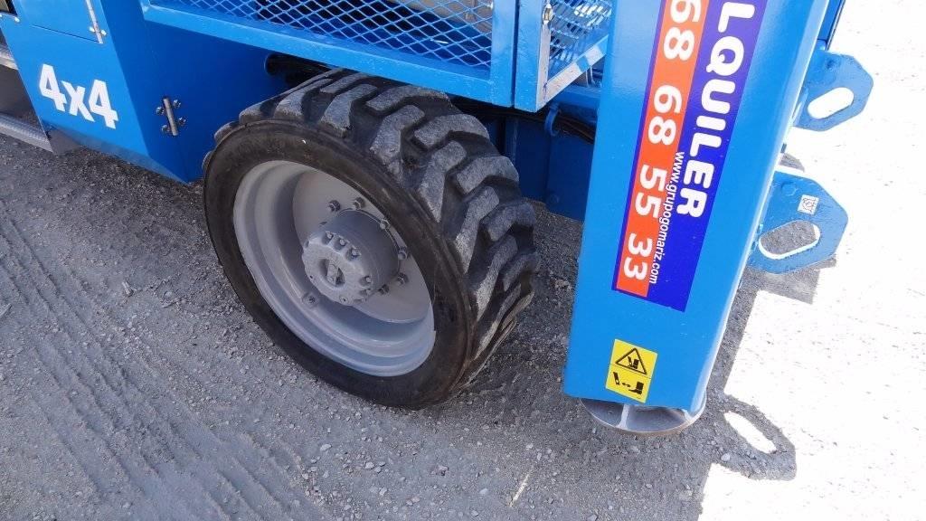 Genie GS 4390 RT Žirkliniai keltuvai