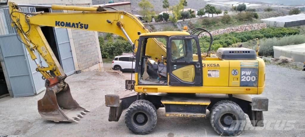Komatsu PW 200-7 Ratiniai ekskavatoriai