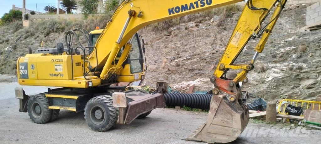 Komatsu PW 200-7 Ratiniai ekskavatoriai