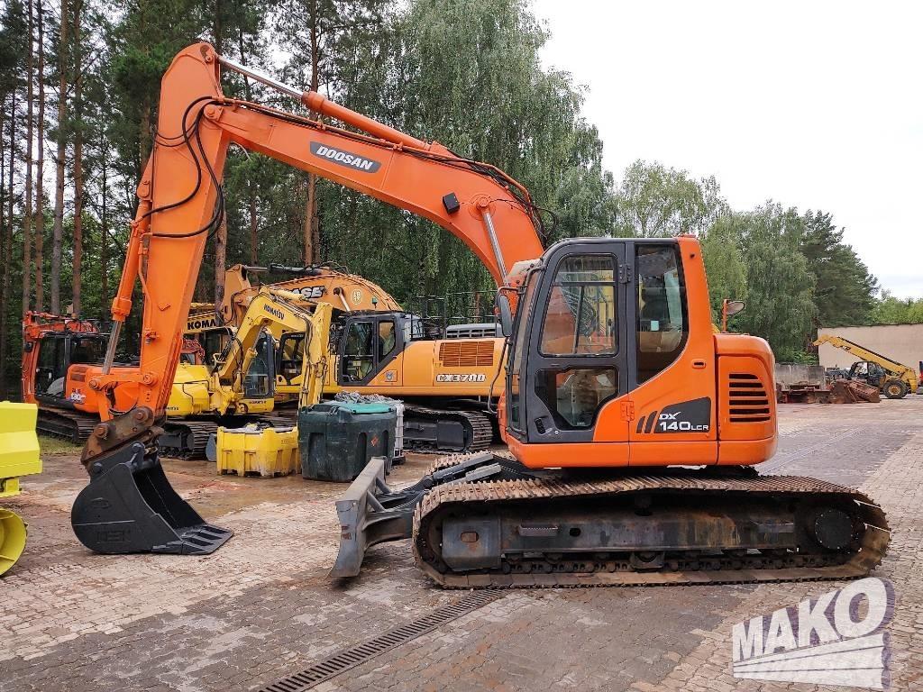 Doosan DX 140 LCR Vikšriniai ekskavatoriai
