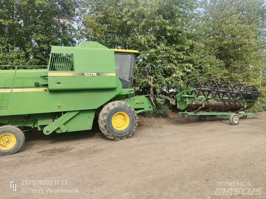 John Deere 1075 Derliaus nuėmimo kombainai