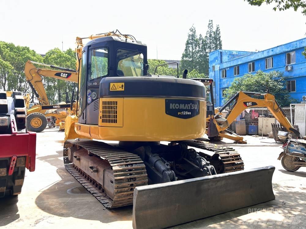 Komatsu PC 128 Vikšriniai ekskavatoriai