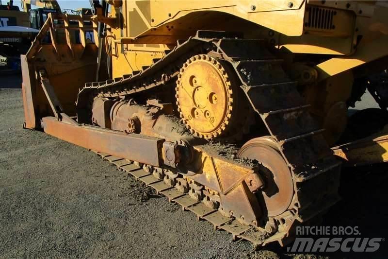 CAT D6R2 Vikšriniai buldozeriai