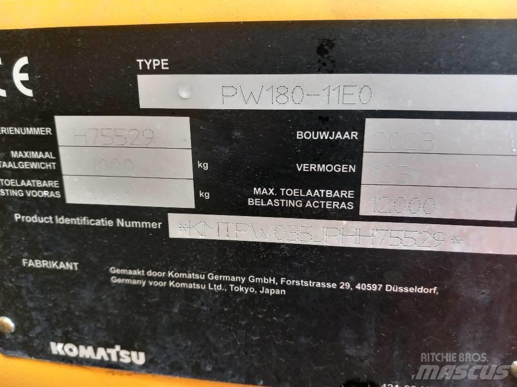 Komatsu PW180-11E0 Ratiniai ekskavatoriai