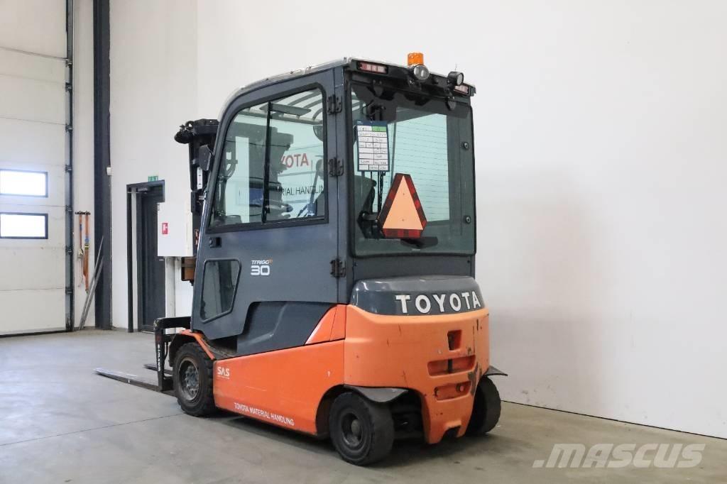 Toyota 8FBMT30 Elektriniai šakiniai krautuvai