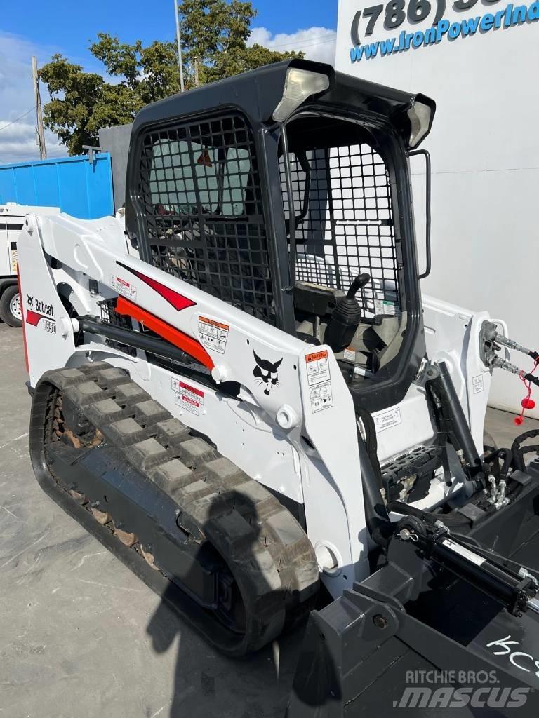Bobcat T 550 Krautuvai su šoniniu pasukimu