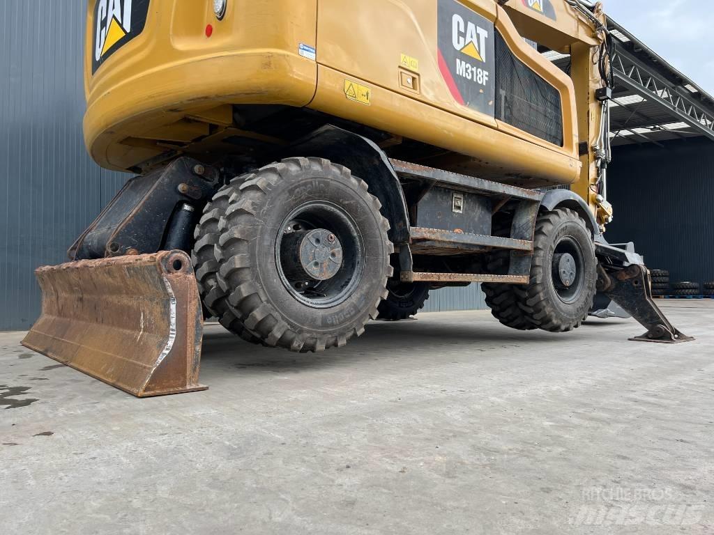 CAT M318F Ratiniai ekskavatoriai