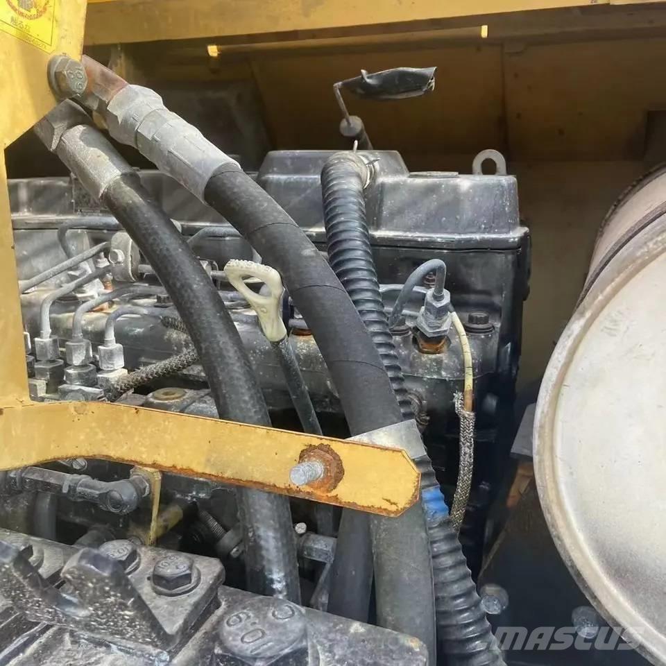 CAT 308C Vidutinės galios ekskavatoriai 7-12 t