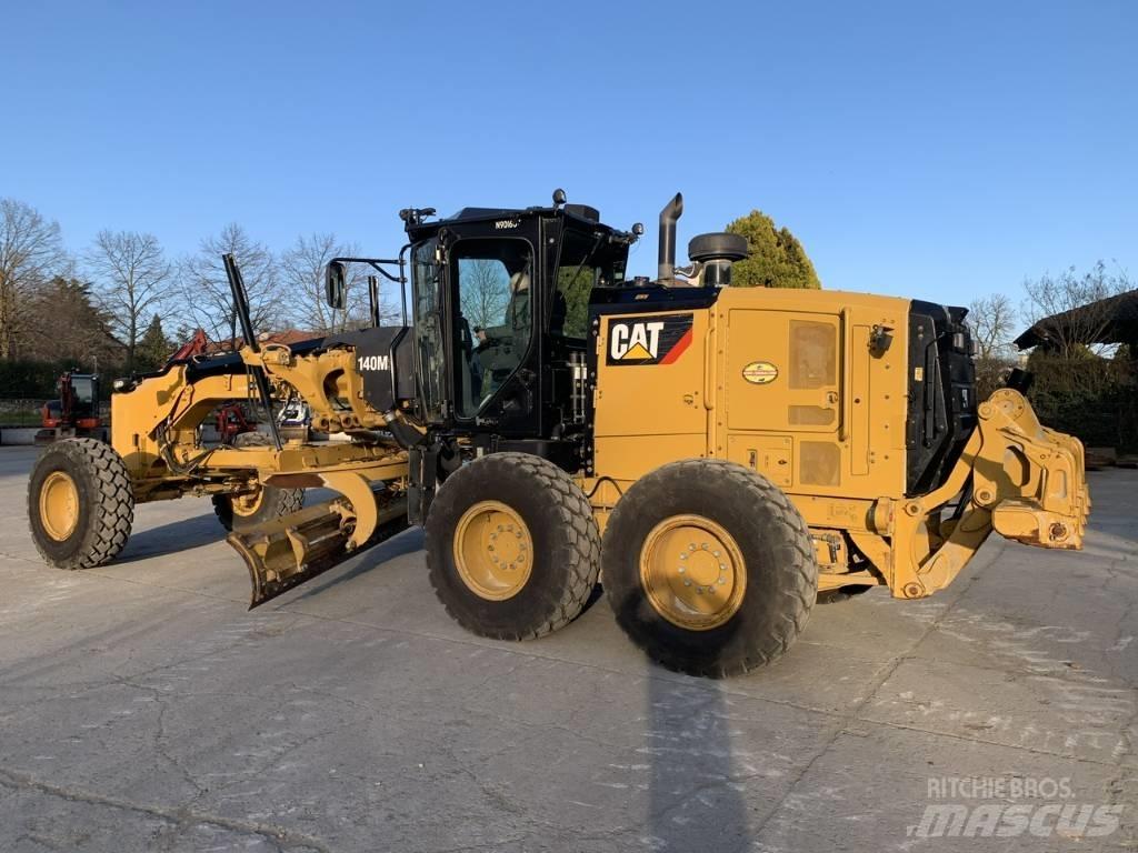 CAT 140 M 3 Greideriai