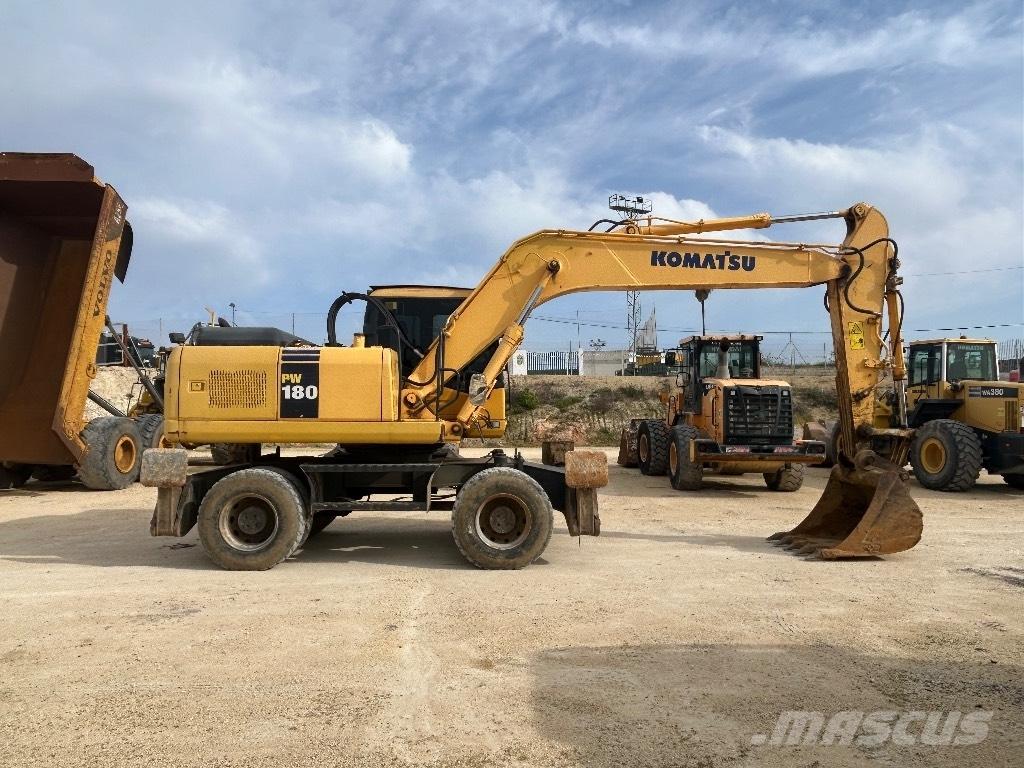 Komatsu PW 180 Ratiniai ekskavatoriai