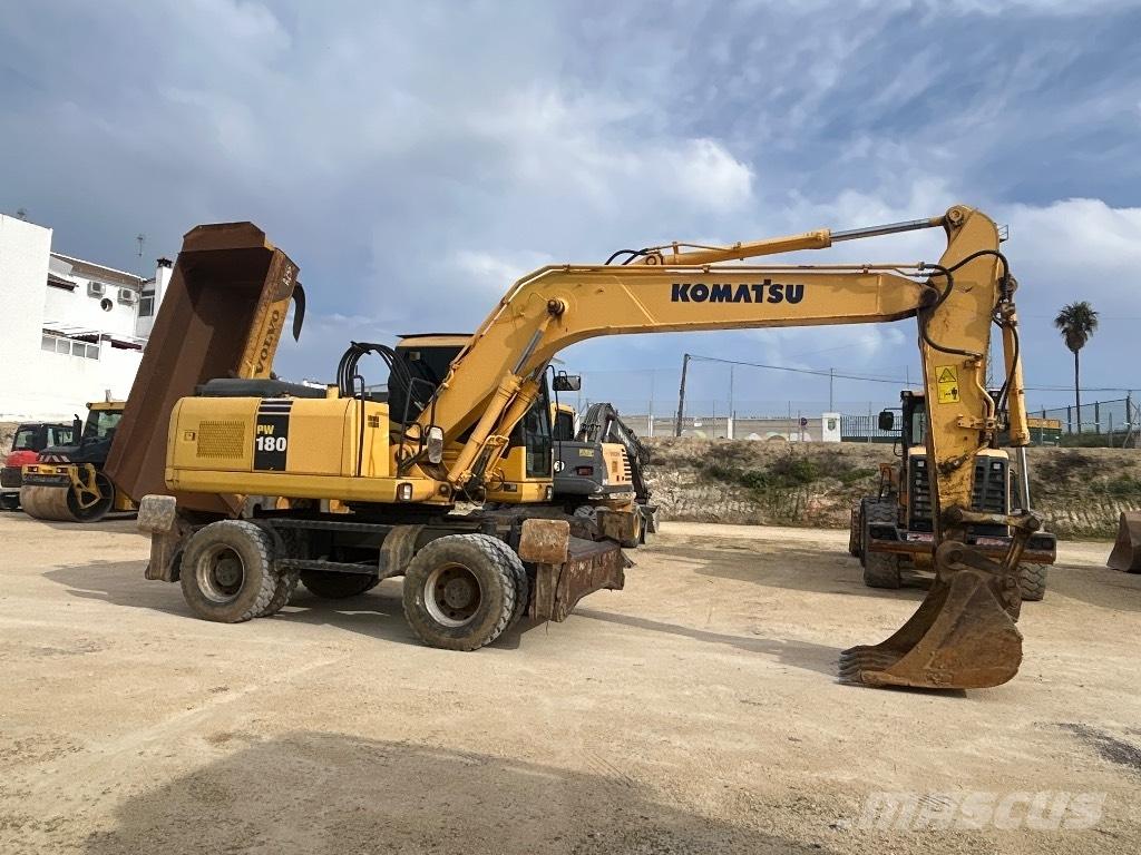 Komatsu PW 180 Ratiniai ekskavatoriai