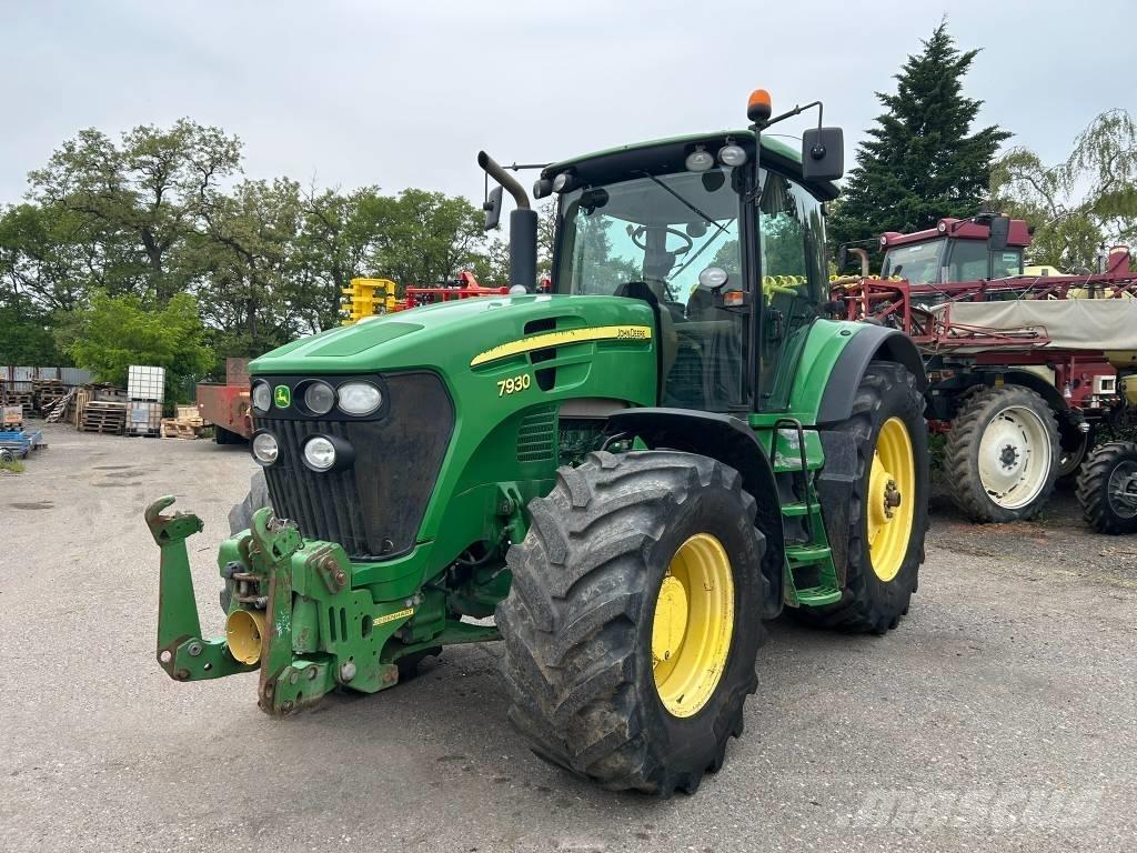 John Deere 7930 Traktoriai