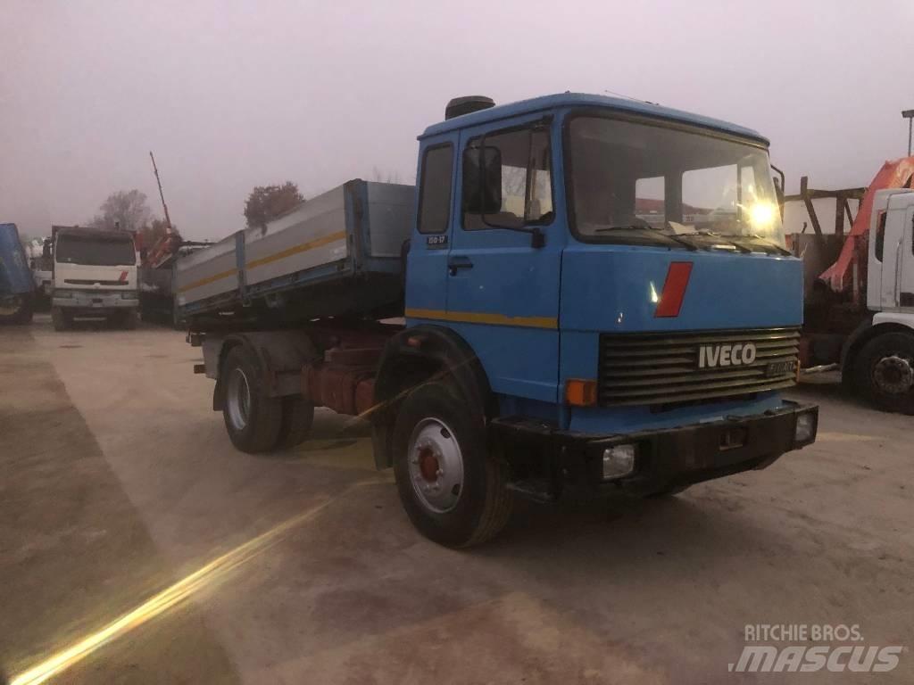 Iveco 150-17 Savivarčių priekabų vilkikai