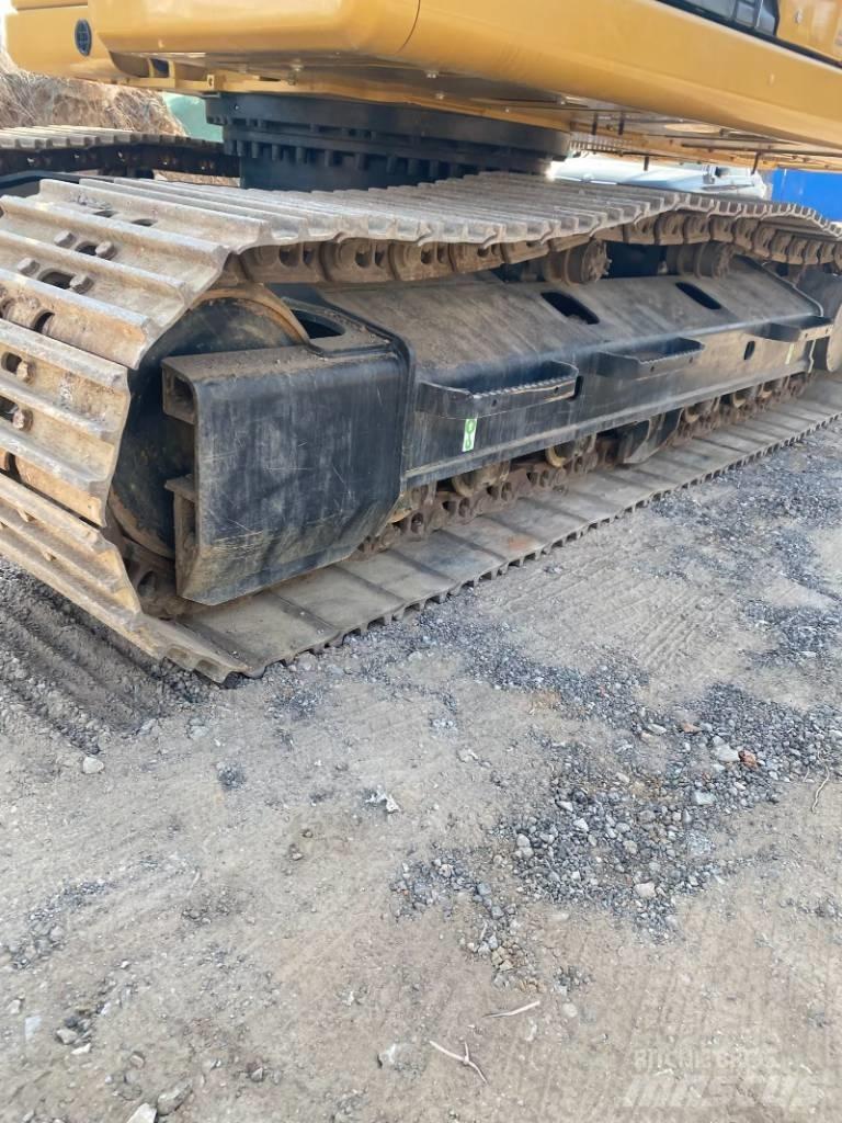 CAT 320 GC Vikšriniai ekskavatoriai
