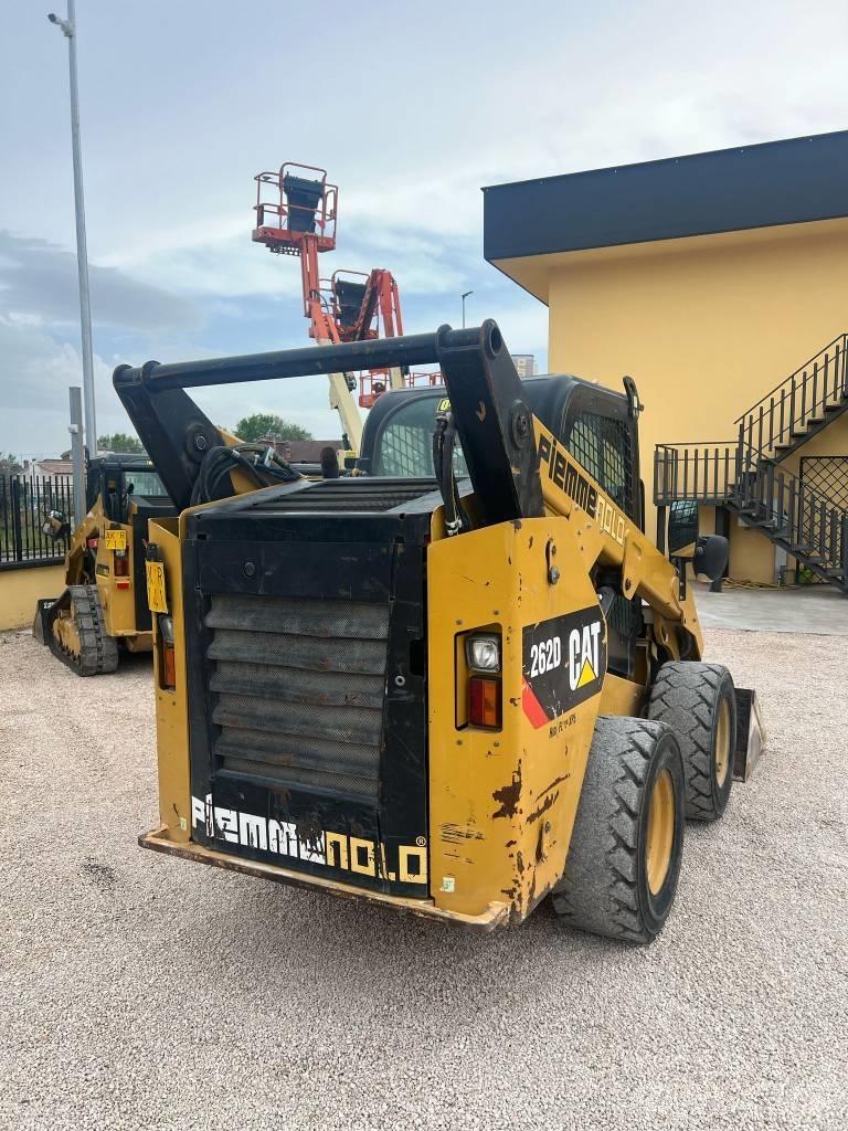 CAT 262 D Krautuvai su šoniniu pasukimu