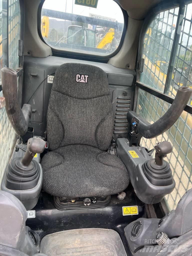 CAT 262 D Krautuvai su šoniniu pasukimu