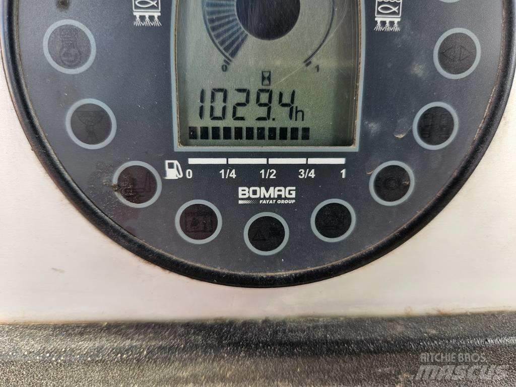 Bomag BW 174 A P-4 Porinių būgnų volai