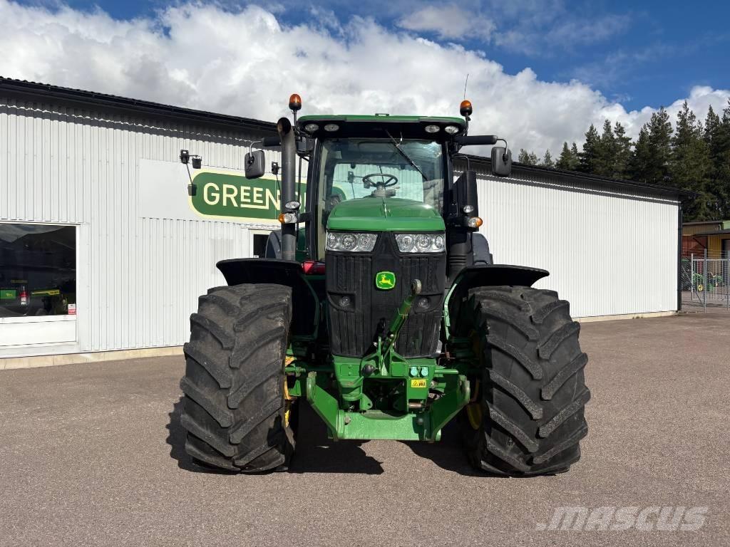 John Deere 7230 R Traktoriai
