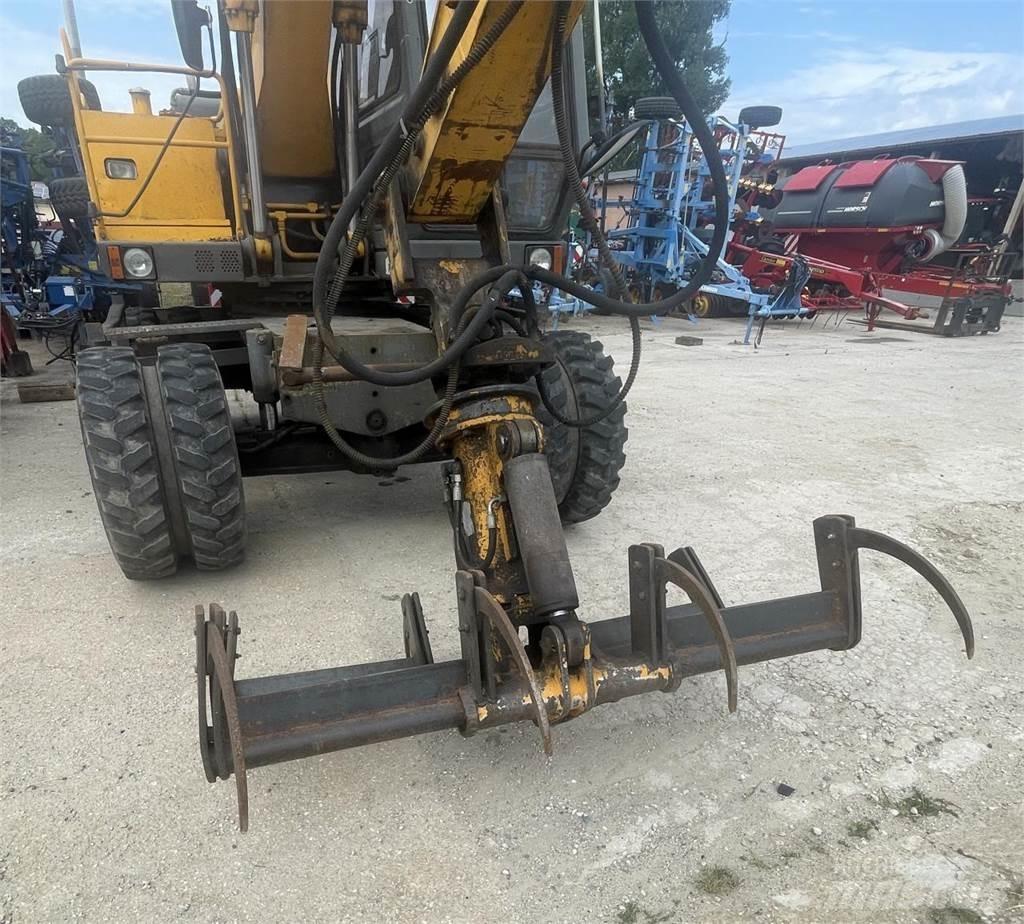 JCB 130 W Ratiniai ekskavatoriai