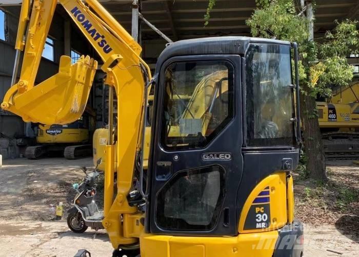 Komatsu PC30 Vikšriniai ekskavatoriai