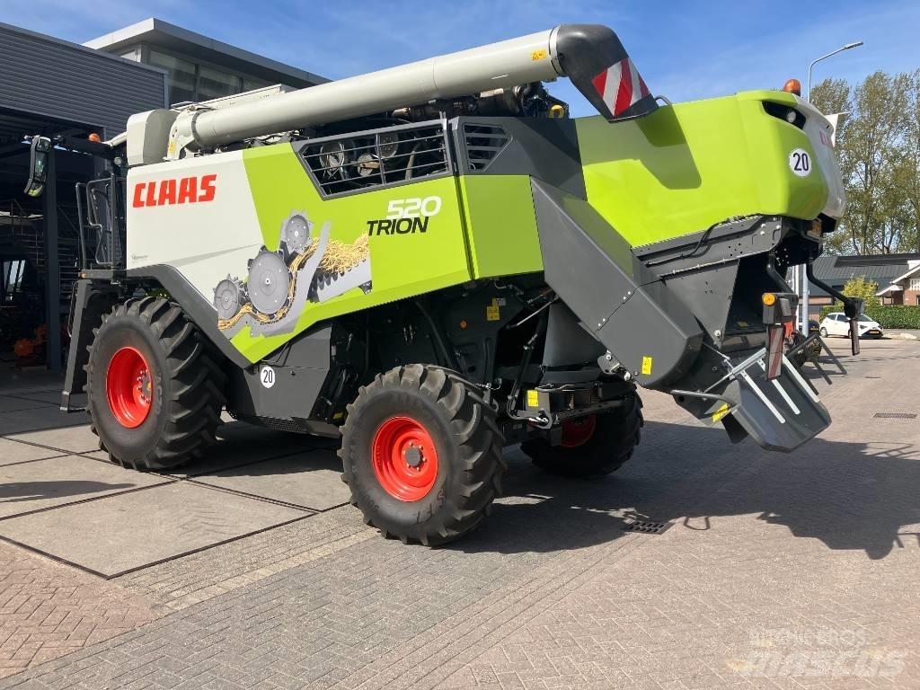 CLAAS Trion 520 Derliaus nuėmimo kombainai