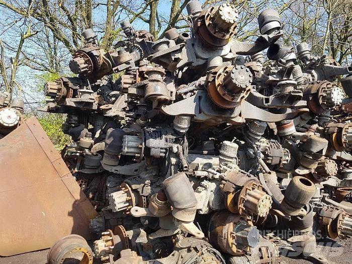  Axles Autobus Transportas - Kita