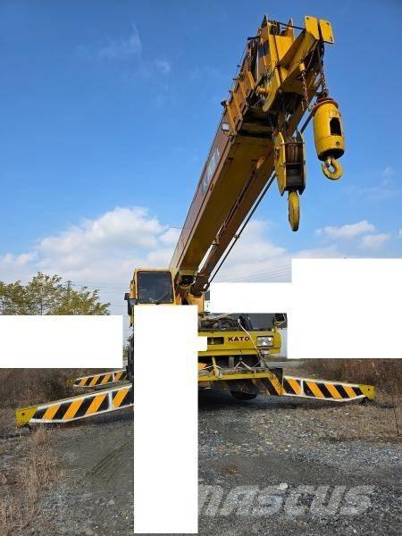 Kato KR 35 H-3 Neapdoroto reljefo kranai