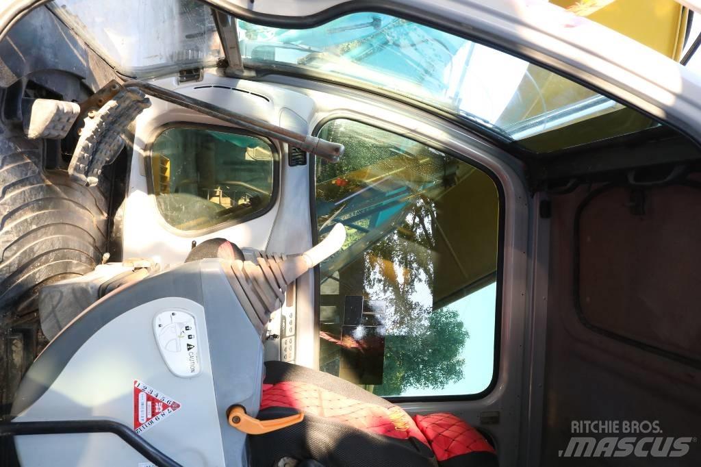 Sumitomo SH120A-3 Vikšriniai ekskavatoriai