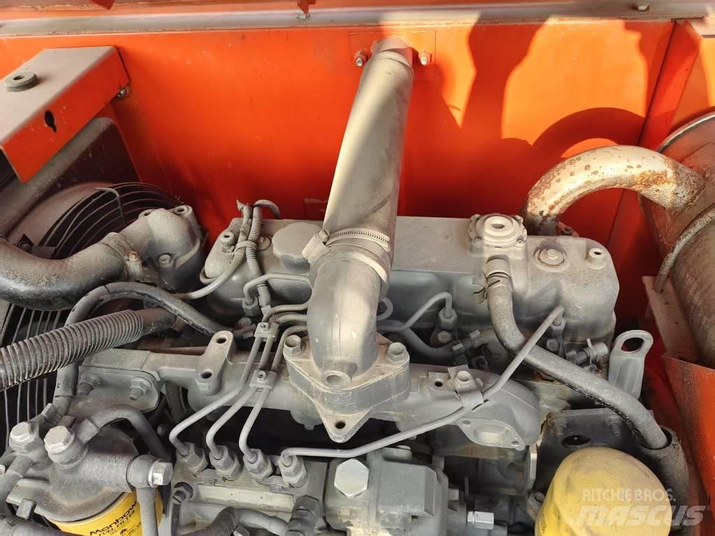 Hitachi ZX 80 Vidutinės galios ekskavatoriai 7-12 t