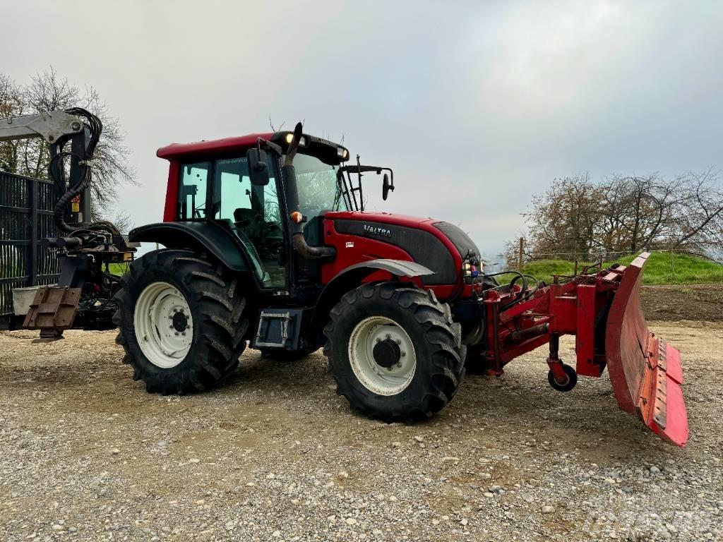 Valtra N 91 Traktoriai