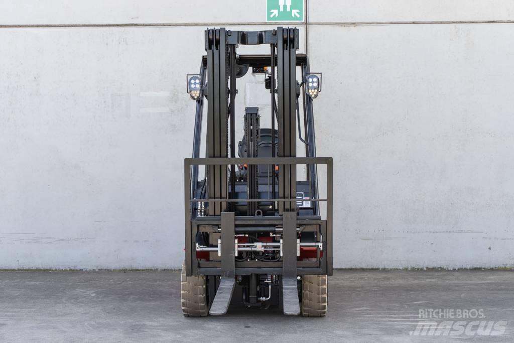Manitou ME 320 Elektriniai šakiniai krautuvai