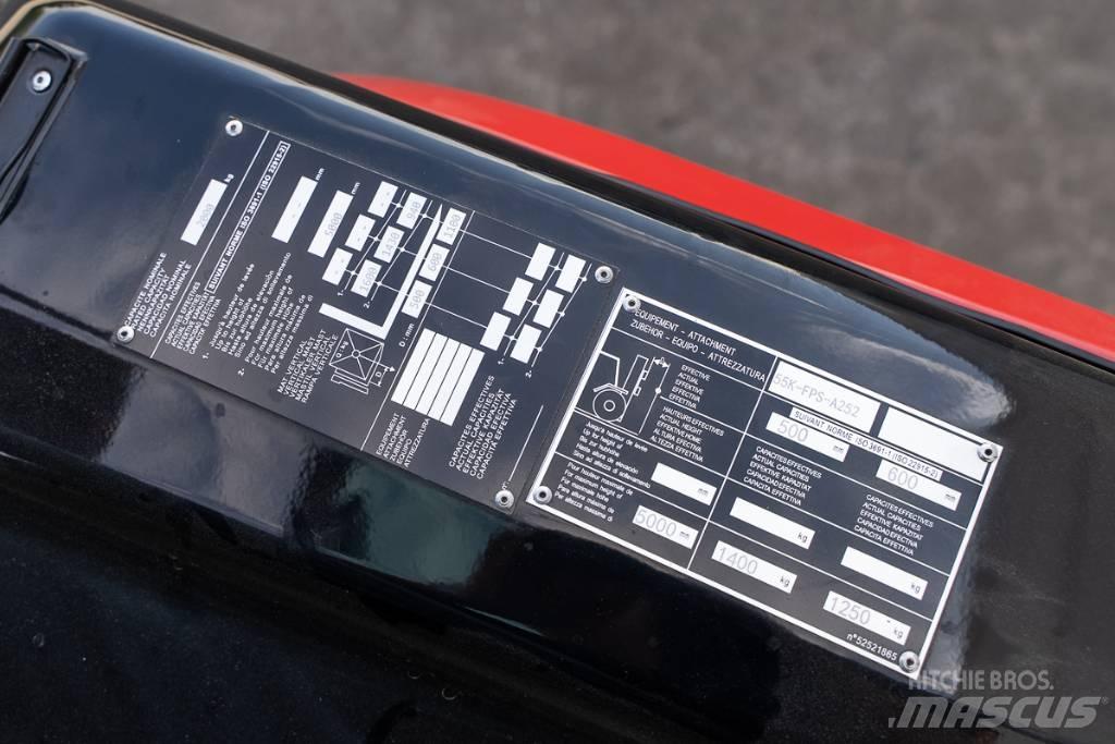 Manitou ME 320 Elektriniai šakiniai krautuvai