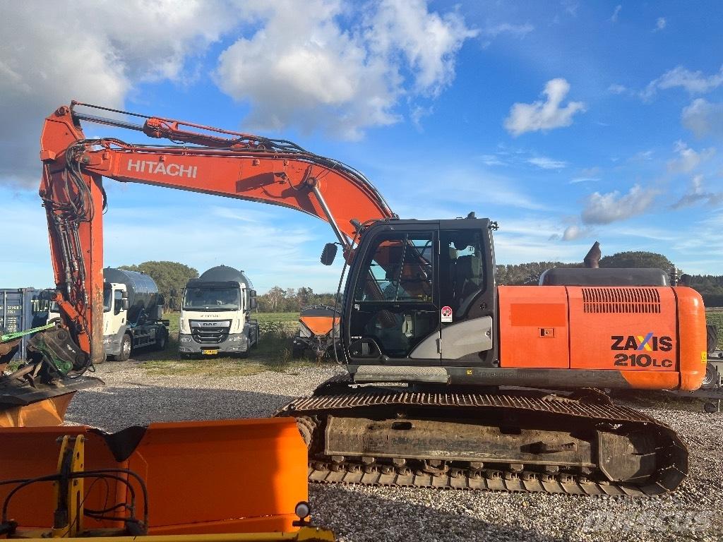 Hitachi ZX 210 Vikšriniai ekskavatoriai
