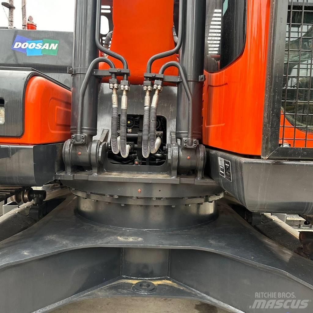 Doosan DX225LC-9C Vikšriniai ekskavatoriai