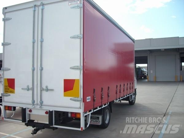 Fuso Fighter 6 Priekabos su tentu