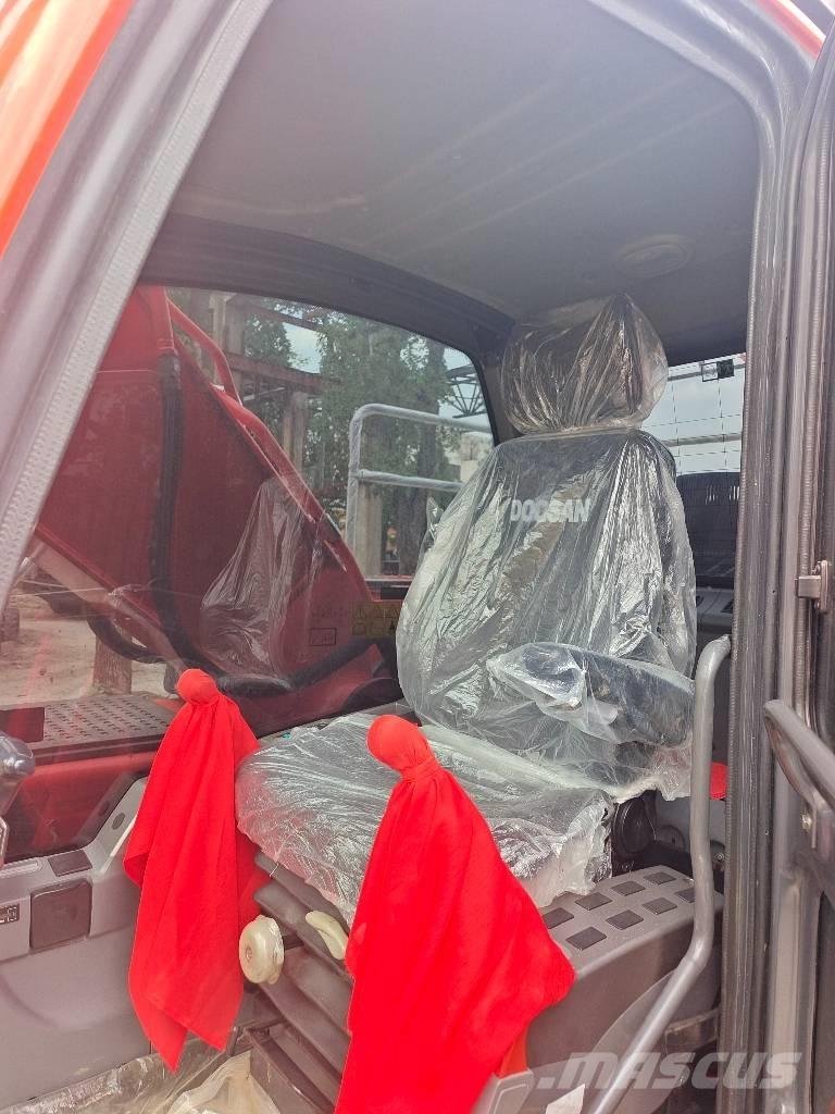 Doosan DX 225 Vikšriniai ekskavatoriai