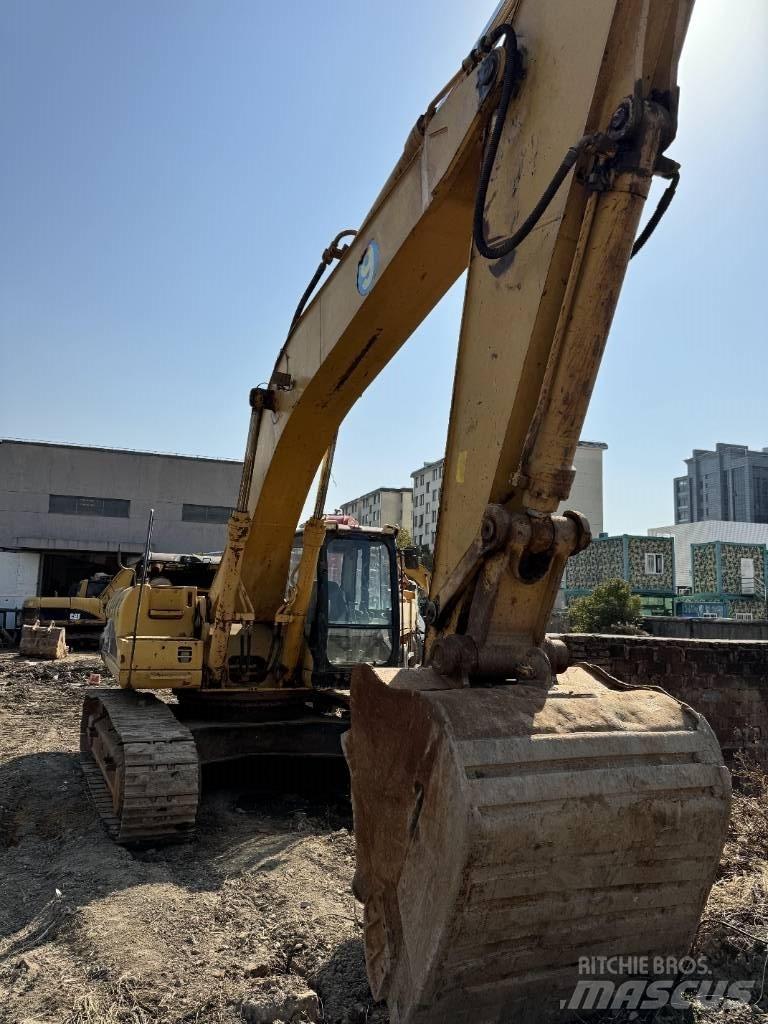 CAT 330C Vikšriniai ekskavatoriai