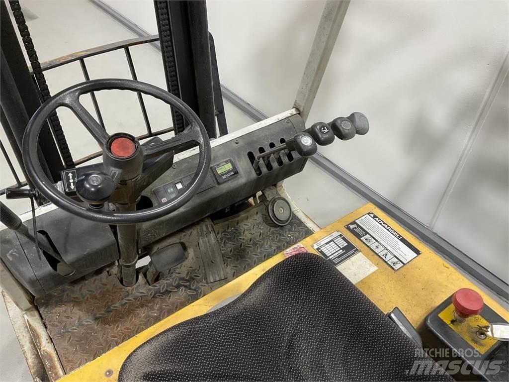Komatsu FB20M-2E Elektriniai šakiniai krautuvai