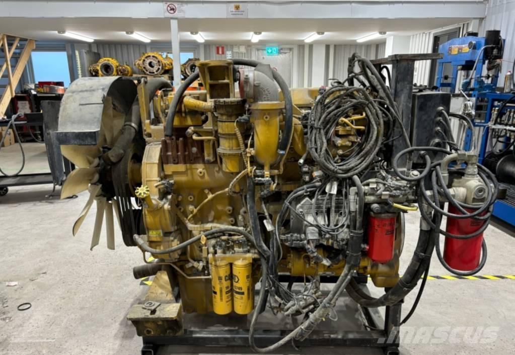 CAT C 13 Vikšriniai ekskavatoriai