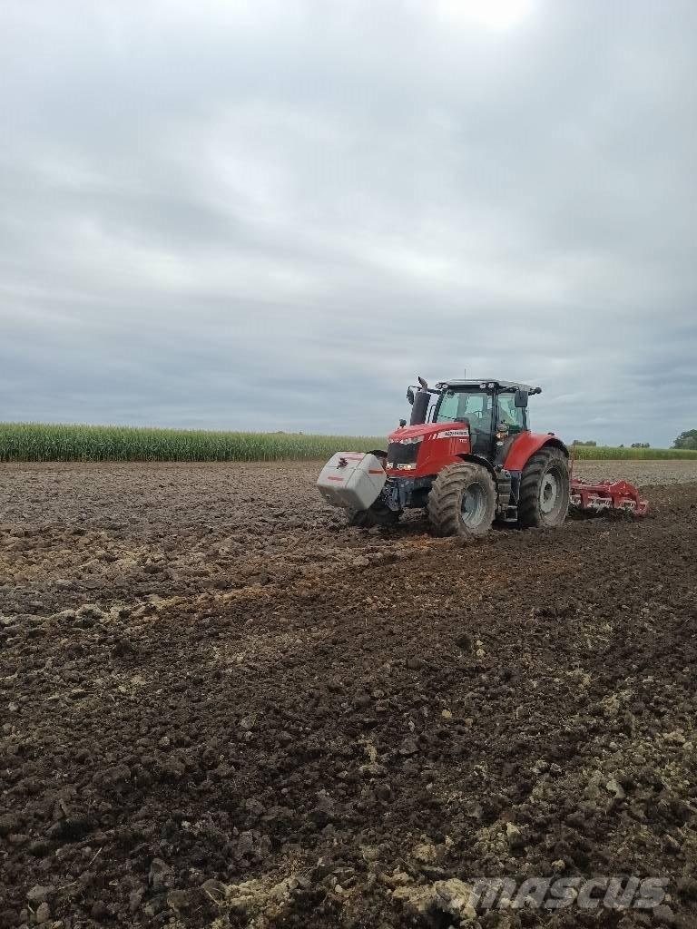 Massey Ferguson 7726 Traktoriai