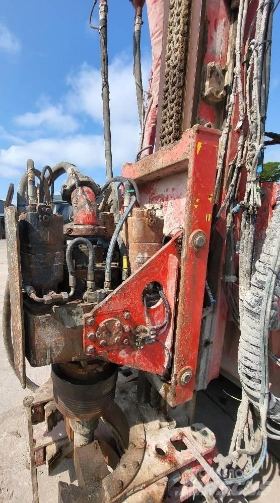 Klemm KR709-2 Polių kalimo technika
