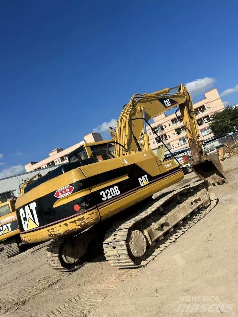 CAT 320 B L Vikšriniai ekskavatoriai