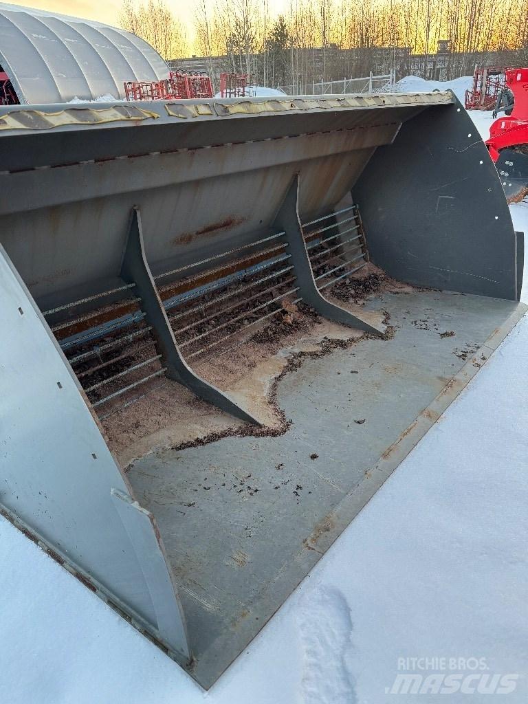 Snowek S2500 Smėlio ir druskos barstytuvai