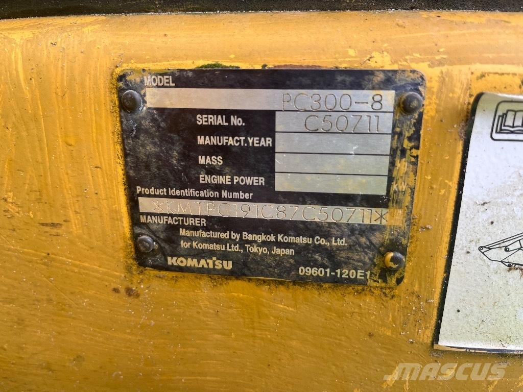 Komatsu PC 300-8 Vikšriniai ekskavatoriai