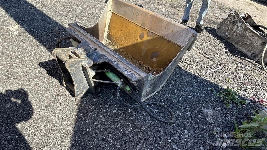 JCB 4CX PRO Ekskavatoriniai krautuvai