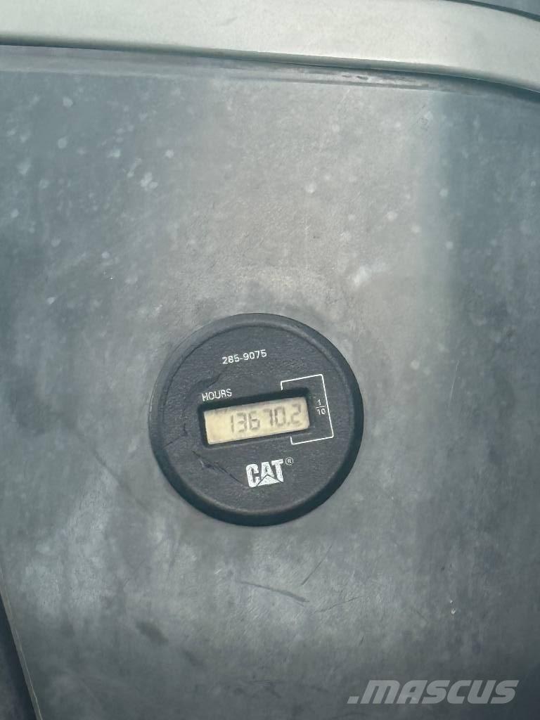 CAT M 325 D MH Ratiniai ekskavatoriai