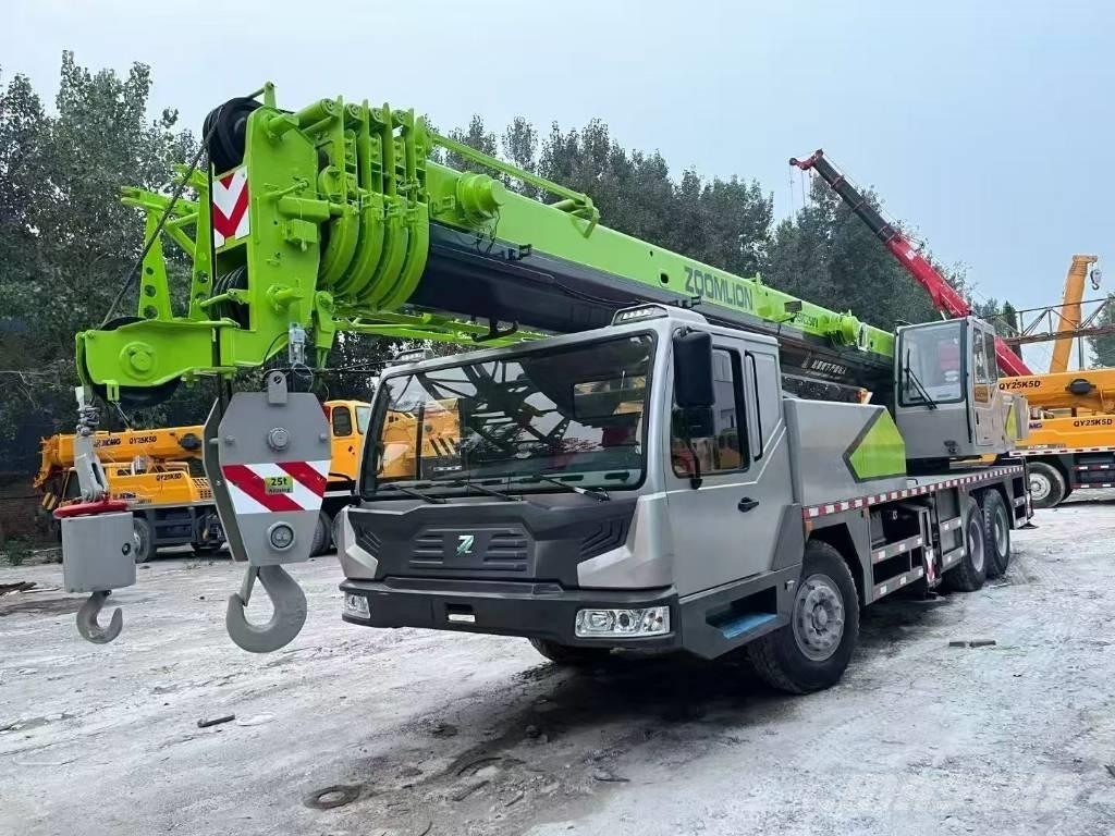 Zoomlion ZTC 250 A Visureigiai kranai