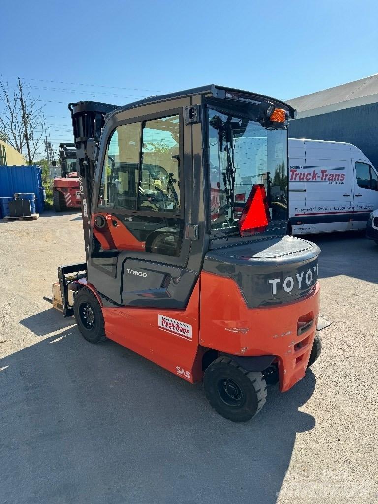 Toyota 9FBM30T Elektriniai šakiniai krautuvai